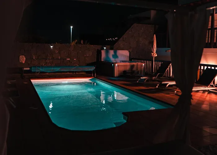 Willa Lanzarote Ascanio *