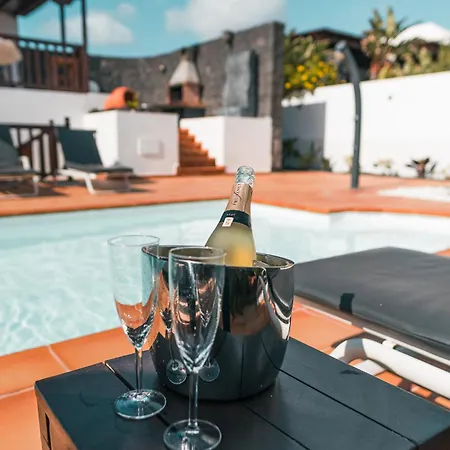 فيلة Lanzarote Ascanio